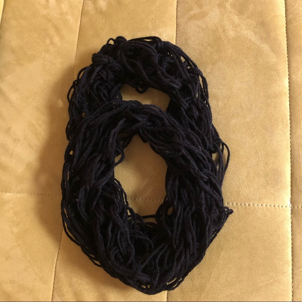 🆕 Handmade Black Arm Knit Chunky Infinity Scarf